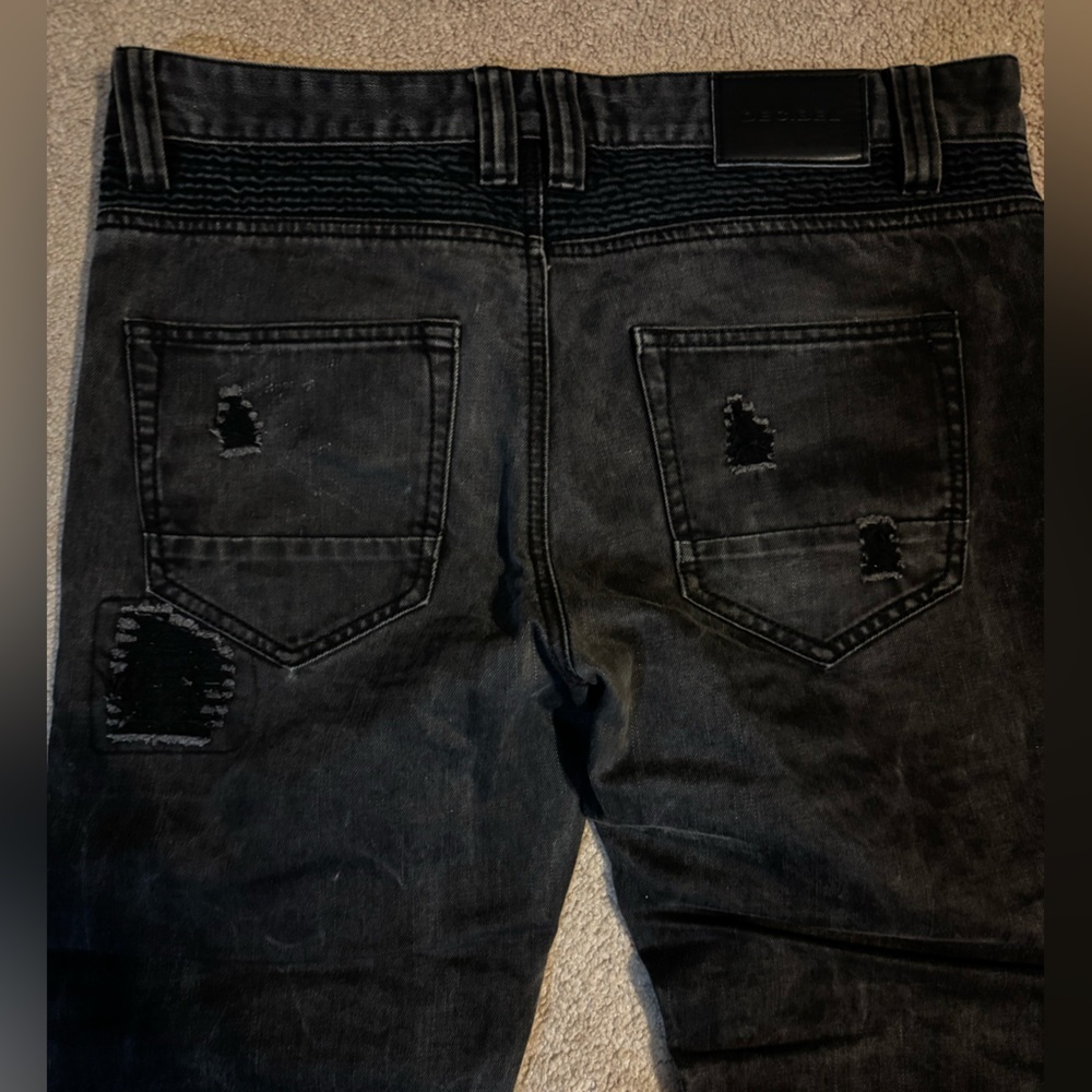 Men's Distressed Black Skinny Jeans - Picture 4 of 5